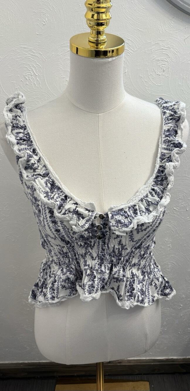 Urban Outfitters Kimchi Blue Ariel Ruffle Tank Top Small Blue/White Floral